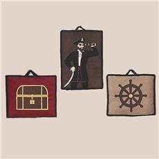 pirate_wall