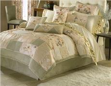 SAVOIR FAIRE Bedding Ensemble by Croscill | By DomesticBin