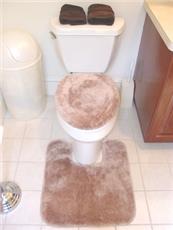DECORATIVE PLUSH BATHROOM RUGS--LID COVER